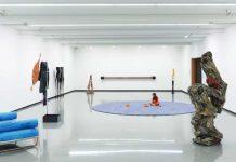 蒙纳士大学艺术博物馆举办多种艺术风格碰撞的雕塑展览