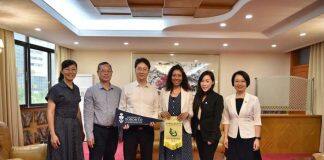 多伦多大学士嘉堡校区招生录取办公室代表到访华南师范大学附属中学