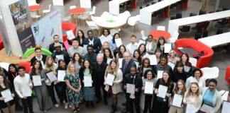 英国伯恩茅斯大学学生在就业能力技能比赛中获奖