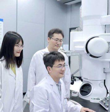 付磊团队在《自然》杂志发表原子制造研究成果