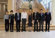 美国驻上海总领事馆外联处处长一行访问温州肯恩大学