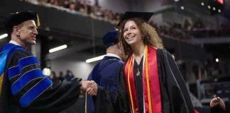 《福布斯》:辛辛那提大学被评为美国最适合应届毕业生的雇主之一