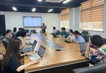 美国奥克兰大学Vijayan Sugumaran教授应邀到上海大学悉尼工商学院开设讲座