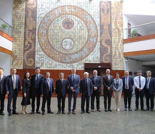 英国利物浦大学新任校长首次访问西交利物浦大学