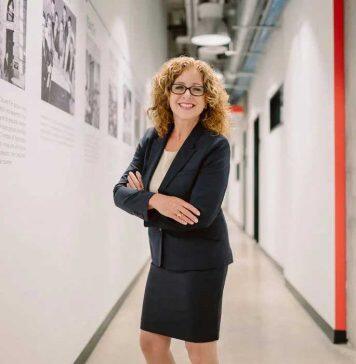 全球知名学者Julia Christensen Hughes 博士被任命为约克维尔大学新任校长