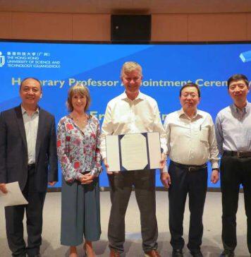 联合国前副秘书长Erik Solheim做客“大学论坛”畅谈科技与绿色发展