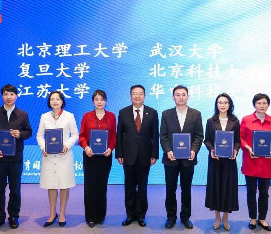 武汉大学获国家级八年免检来华留学质量认证