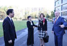 英国驻华大使吴若兰女士率团访问宁波诺丁汉大学