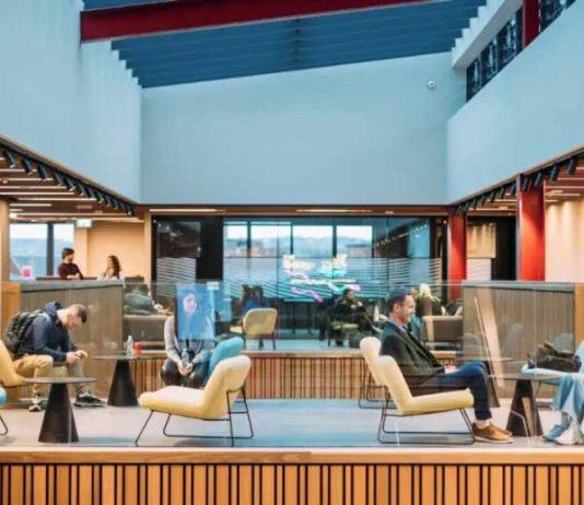 英国女王大学荣获全英最佳大学第五名