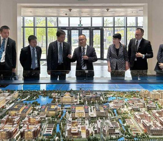 华东师范大学校长率团访问澳门大学