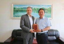 新西兰怀卡托大学代表团访问河北科技大学进行友好交流