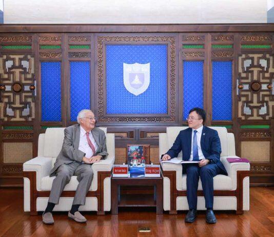 南京大学校领导会见法国巴黎政治学院知名学者巴迪教授一行