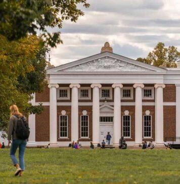 弗吉尼亚大学在《美国新闻与世界报道》公立大学排名中上升一位