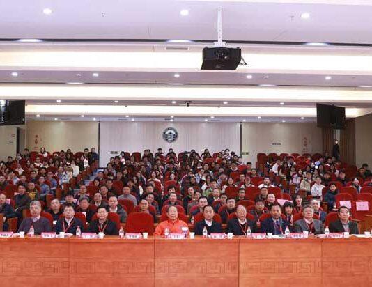 武汉大学地理学科发展与交叉创新论坛举行