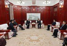 故宫博物院前院长郑欣淼一行访问武汉大学考察交流