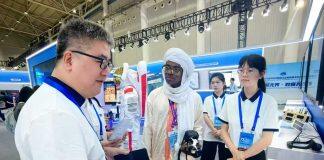 武汉大学系列成果惊艳亮相2025世界数字教育大会