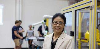 辛辛那提大学华人教授荣获校级最高荣誉之一的“杰出教学教授奖”