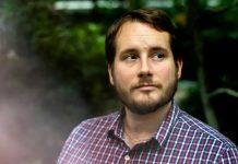 美国东北大学市场营销教授解读人们为何痴迷于Labubu?