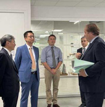 法国凯致商学院与上海交通大学签署合作备忘录
